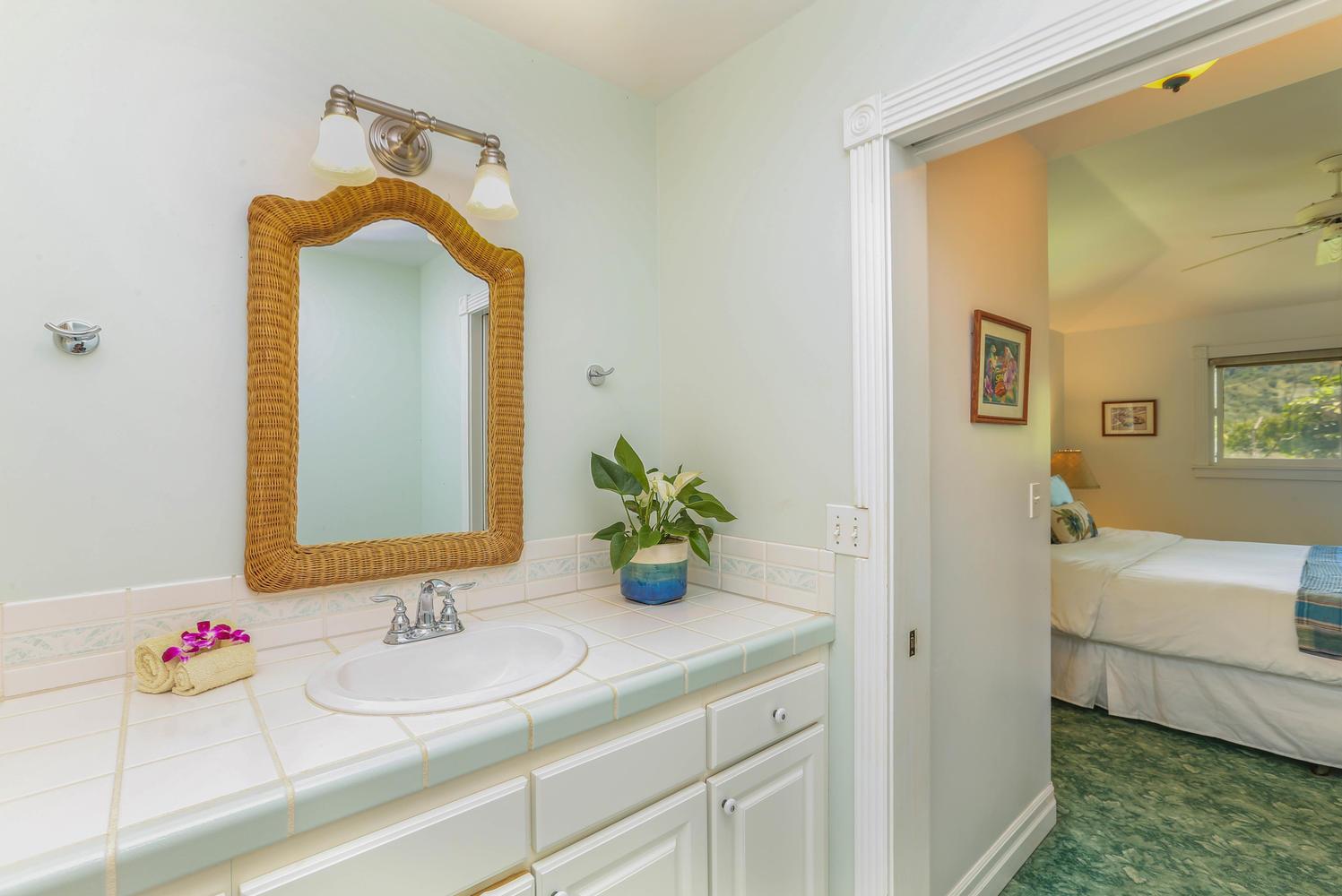 Guest bedroom half bathroom