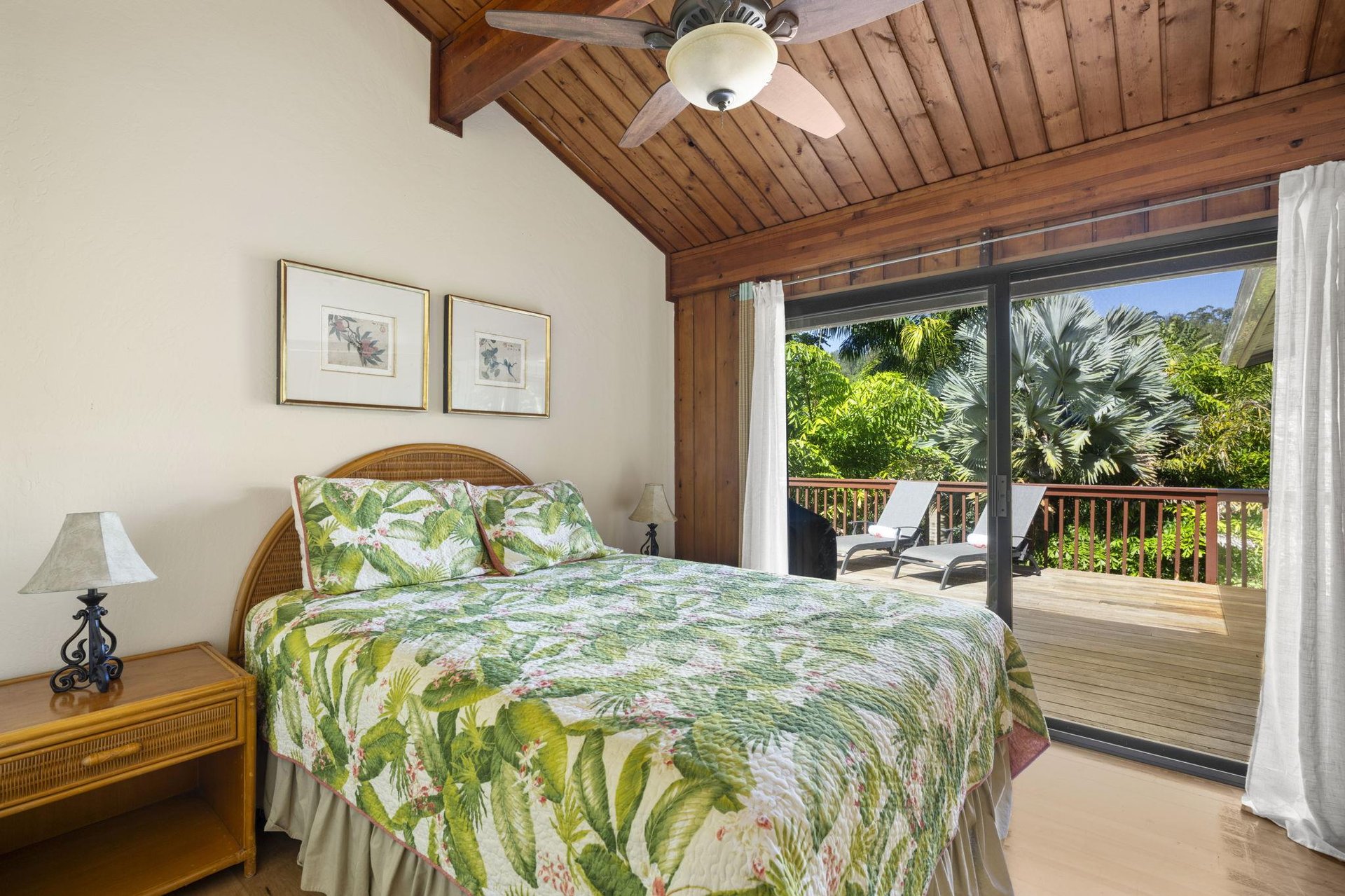 Third bedroom has access to lanai