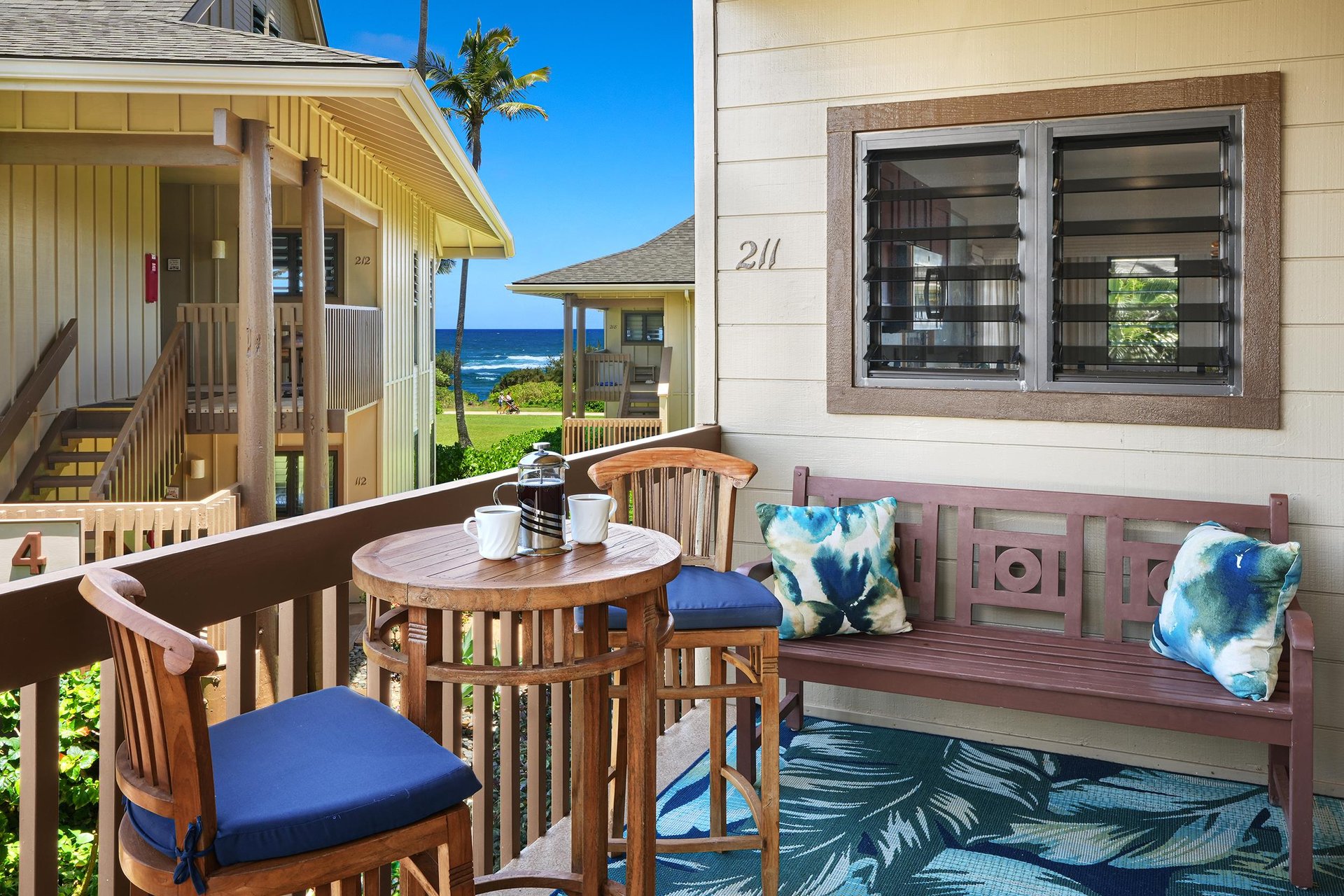 Enjoy your morning coffee on the entry way lanai