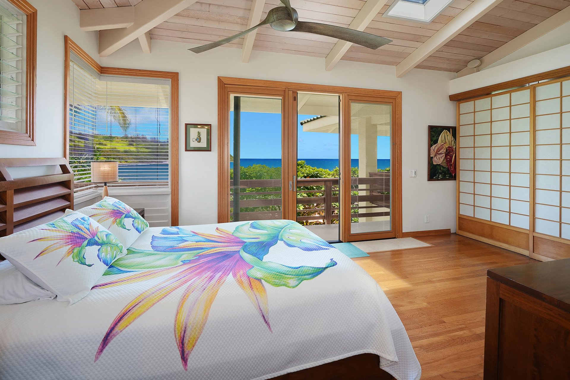 Second master suite has shoji doors and lanai access