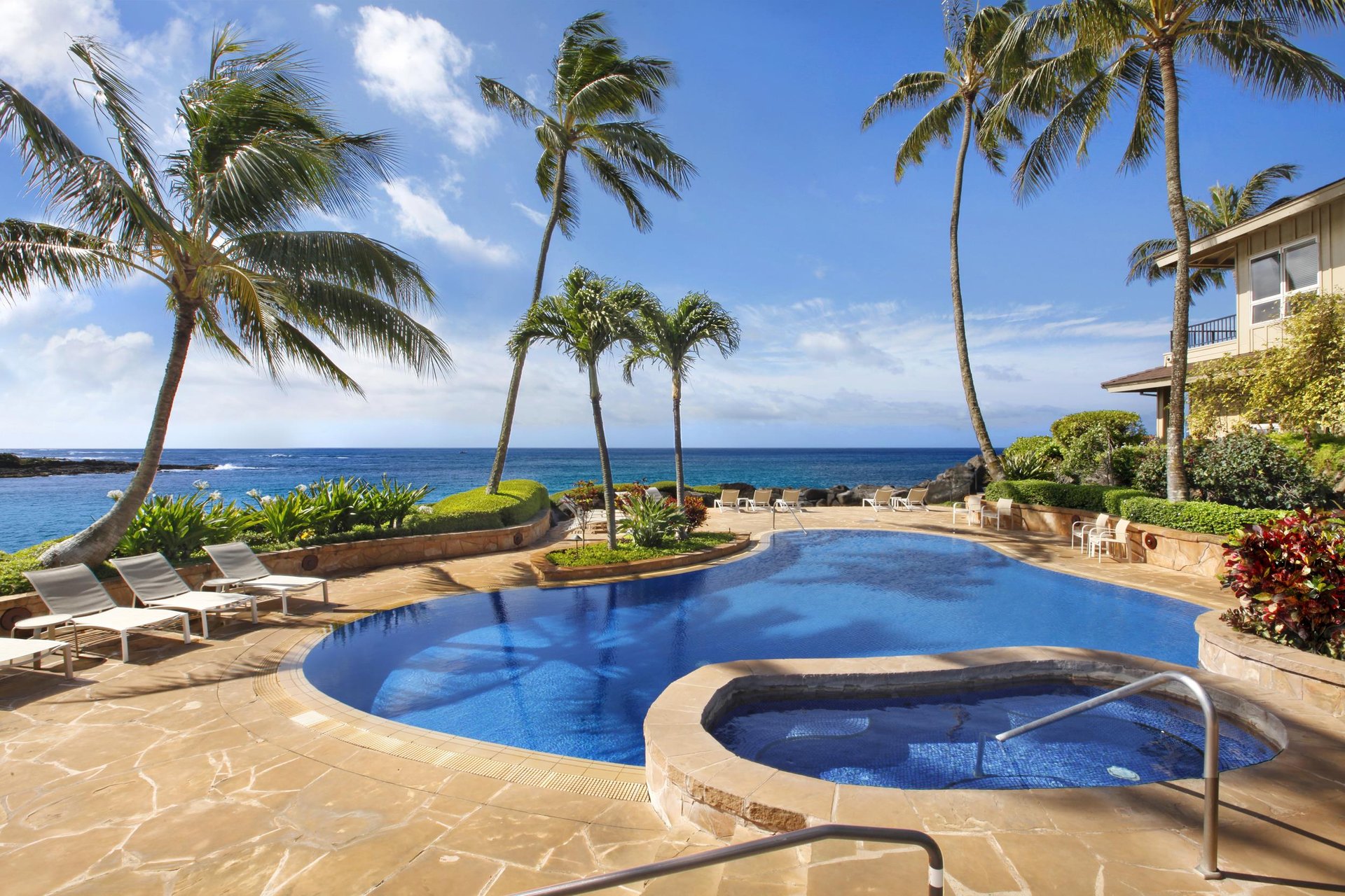 Whalers Cove shared pool