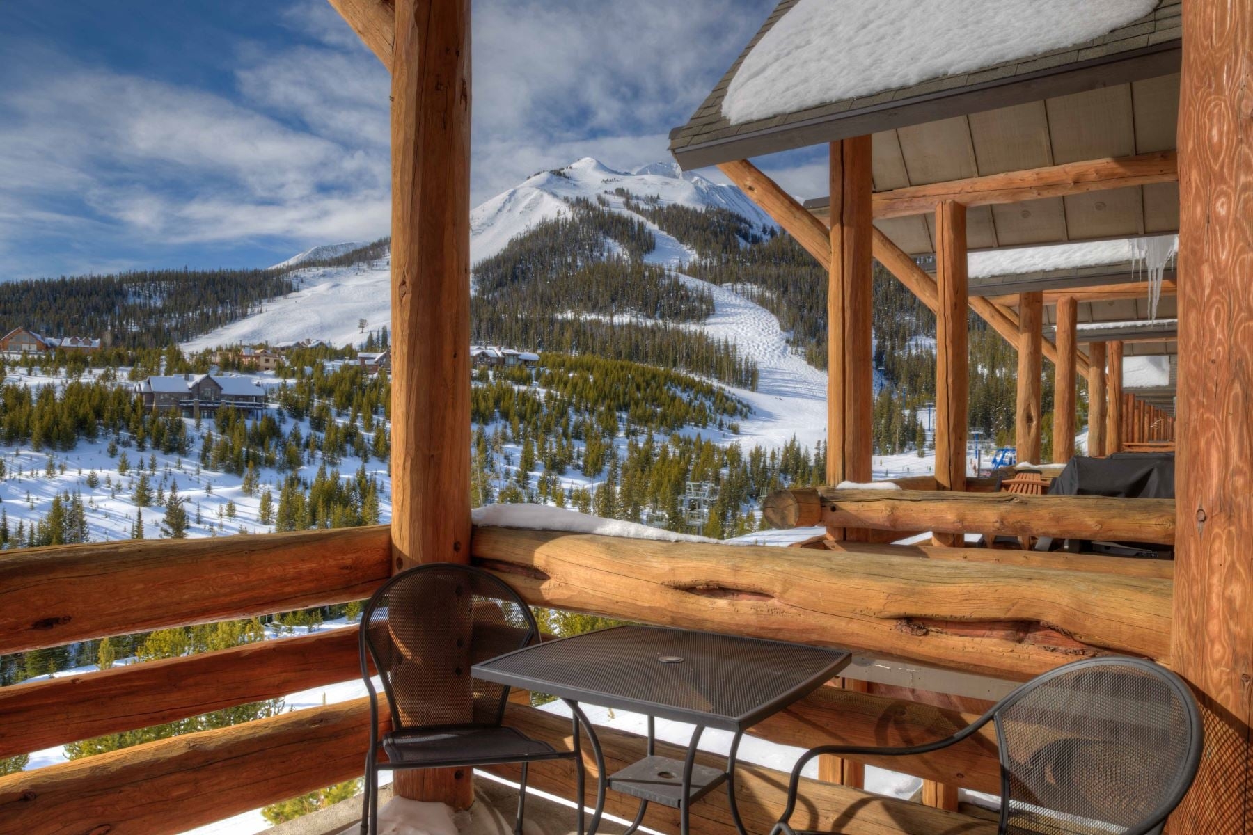 7030 Outdoor_wooden_deck