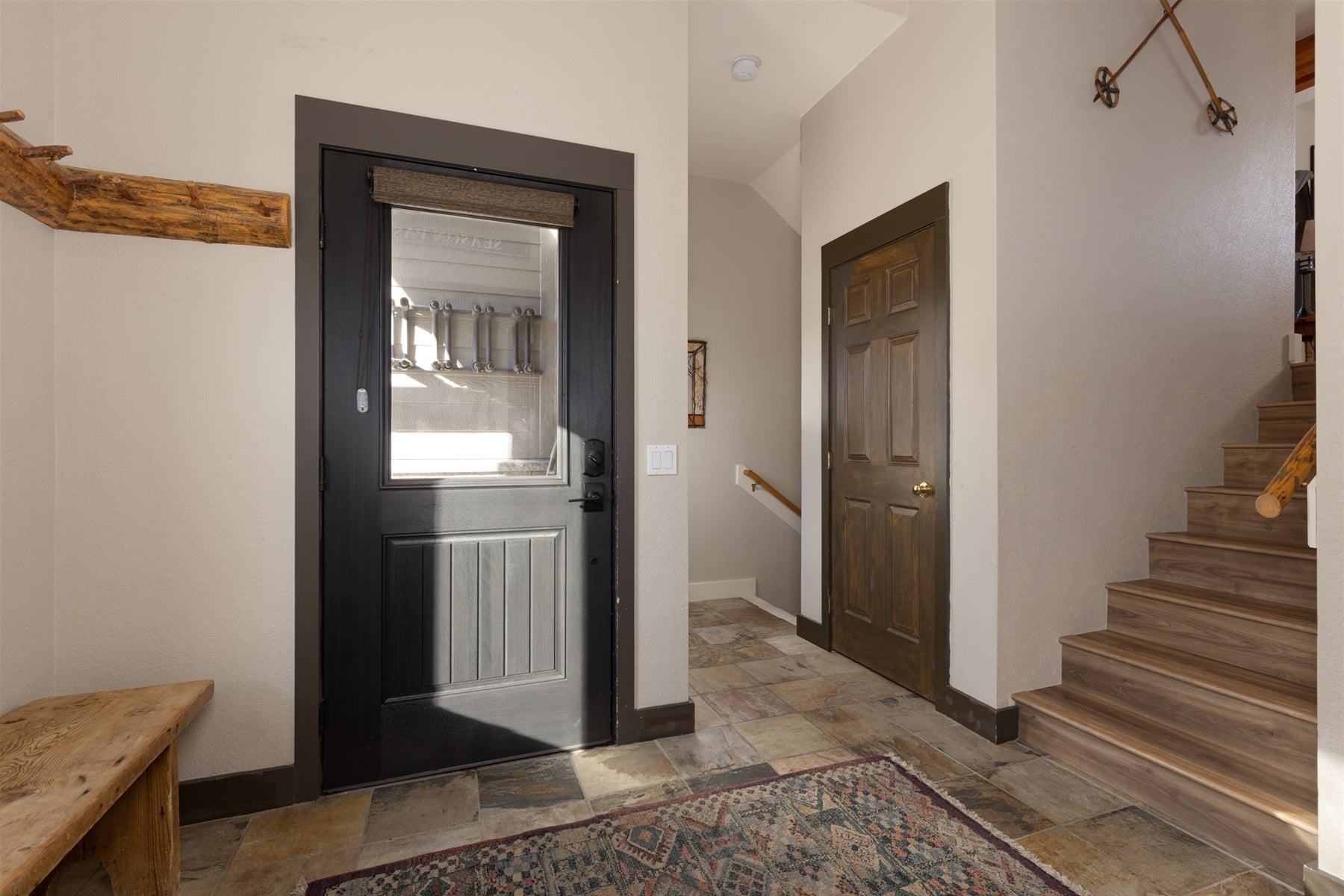 7404 Wall_indoor_floor