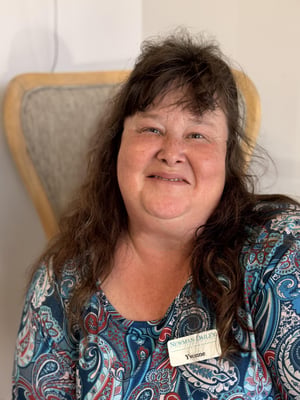 2220649 Yvonne