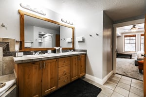 Ensuite dual vanity bathroom