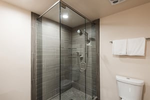 Beautiful walkin shower