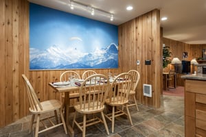 Dining area with seating for 6