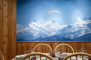 Dining area with seating for 6