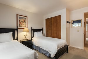 Third bedroom with twinsized beds