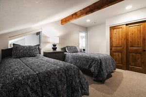 Fifth Bedroom with two twinsized beds