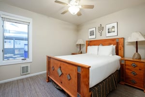 Guest bedroom