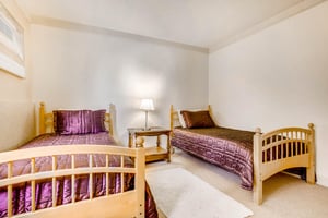Twin beds can be converted to king  ParkCityLodging_PowderRunC11_Guest1_2