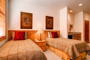 Second bedroom, twin beds can convert to king  Park City LodgingLift Lodge 203