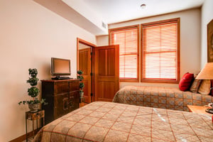 Second bedroom natural light  Park City LodgingLift Lodge 203
