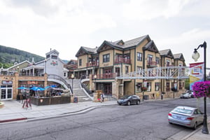 Park City LodgingLift Lodge 203