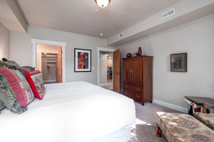 Luxurious king bed
