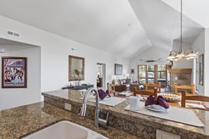 The three bedroom Town Pointe B205 condominium offers skiin and out access to Town Lift and walking distance to Historic Main Street.