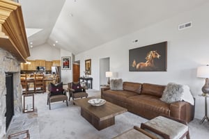 The three bedroom Town Pointe B205 condominium offers skiin and out access to Town Lift and walking distance to Historic Main Street.