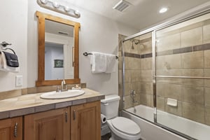 The three bedroom Town Pointe B205 condominium offers skiin and out access to Town Lift and walking distance to Historic Main Street.