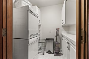 1335 Lowell 401_036