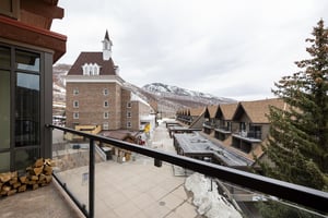Private balcony views
