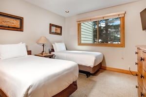 Snow Flower 20 has a third bedroom with two twin beds that can be made into a kingsize bed with 24hours advanced notice.