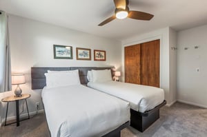 The second bedroom has two twin beds that can be made into a kingsize bed with 24hours advanced notice.