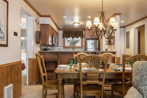 Dining area with seating for 6