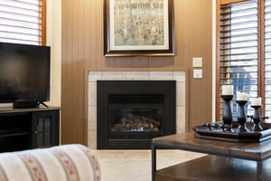 Gas fireplace to warm up after a day on the slopes