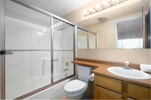 Ensuite main bathroom