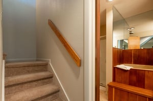 Access to the open loft