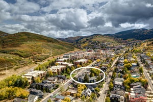 Old Town Retreat is a short walk to the Town Lift and Historic Main Street.