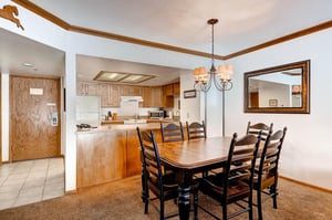 Park Station 218 has a dining table with seating for 6 guests.