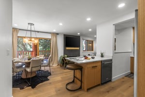 Snow Flower 44s living room with modern and cozy furnishings.