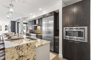 Rio Grande 203 has a wellequipped kitchen with stainless steel appliances and wood cabinets.