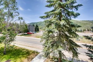 Park City Loding  Powder Pointe 201a