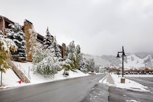 ParkCityLodging_PowderRunC11_Exterior2