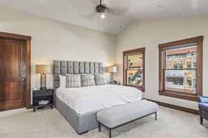 Vacation rental main suite with king size bed.