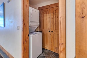 Town Pointe C302 has a private washer and dryer.