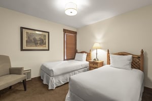 The second bedroom with two twin beds that can be made into a kingsize bed with 24hours advanced notice.