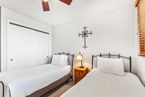 Snow Flower Condominium 14s additional bedroom with 2 twin beds and closet.