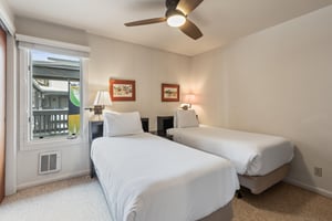 Premier Snow Flower Condominium 130s additional bedroom with 2 twin beds.