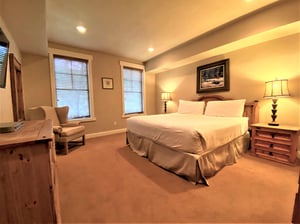 Main Bedroom King Bed