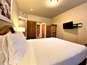 Guest Bedroom Queen Bed