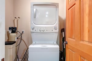 Your laundry needs are covered with this convenient inunit washer and dryer combo—no more packing dirty clothes or searching for a laundromat during your vacation.