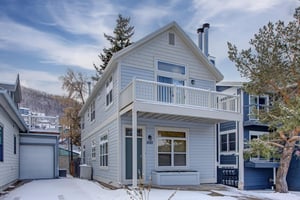 Old Town Retreat is a spacious private twostory home in the heart of the Park City Historic District.