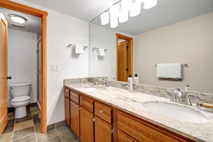 147 Park Station_009_