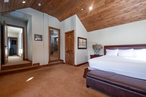 Spacious main suite with king bed