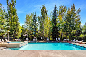 Cove Retreat Clubhouse_016_