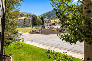 Park City Mountain Resort is right across the street from Snowcrest Condominiums.